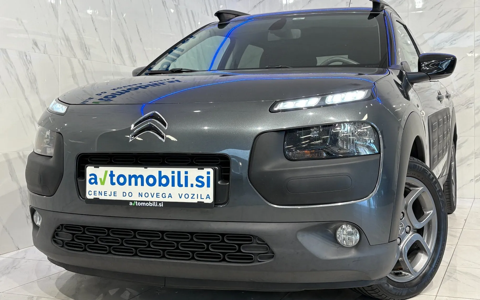 Zunanja slika - Citroën C4 Cactus - 1.6 HDi KAMERA-NAVIGACIJA-PDC-TEMPOMAT - 3