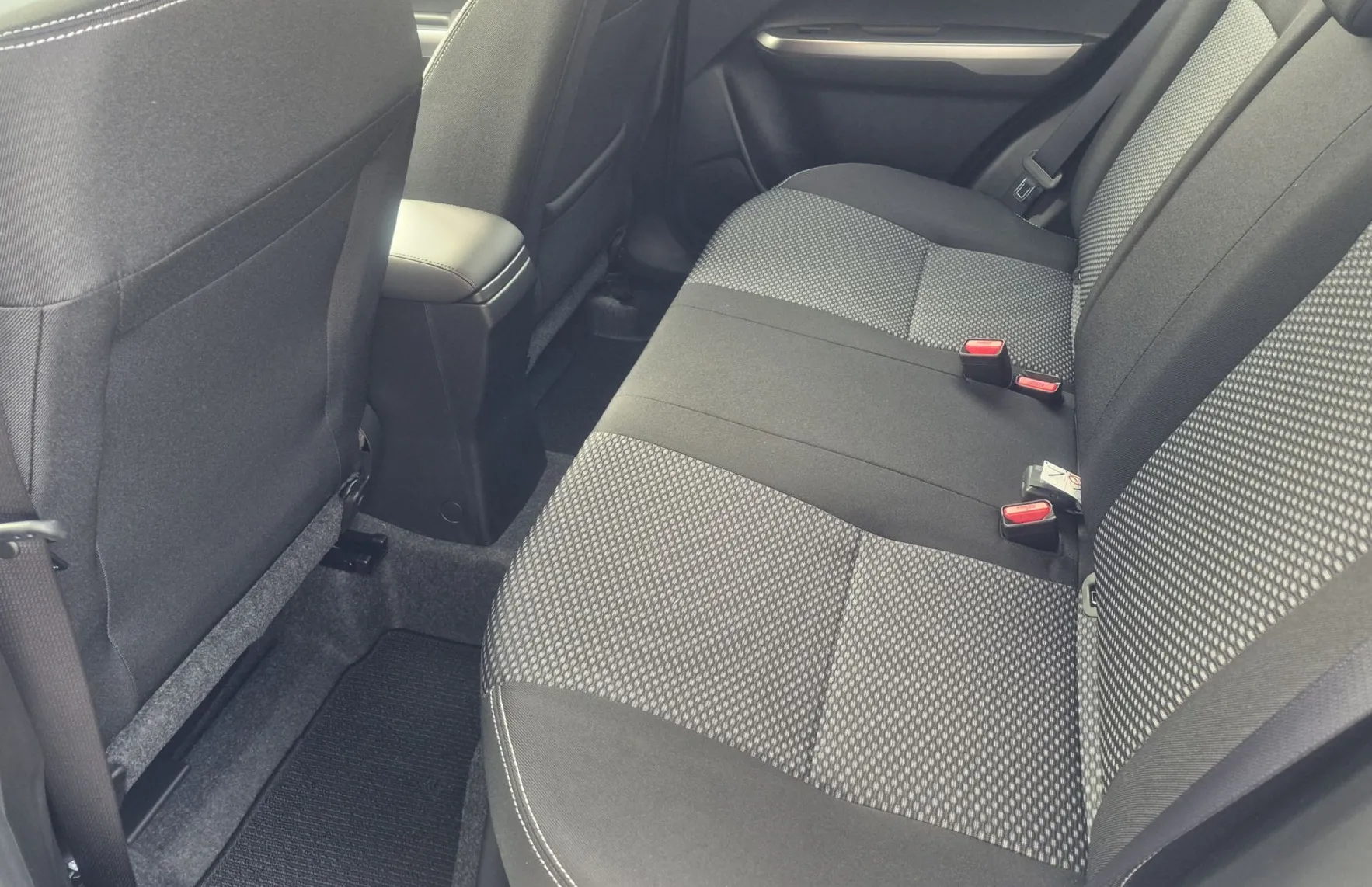 Zunanja slika - Suzuki Vitara - 1.4 BOOSTERJET HYBRID PREMIUM ALLGRIP at - 11