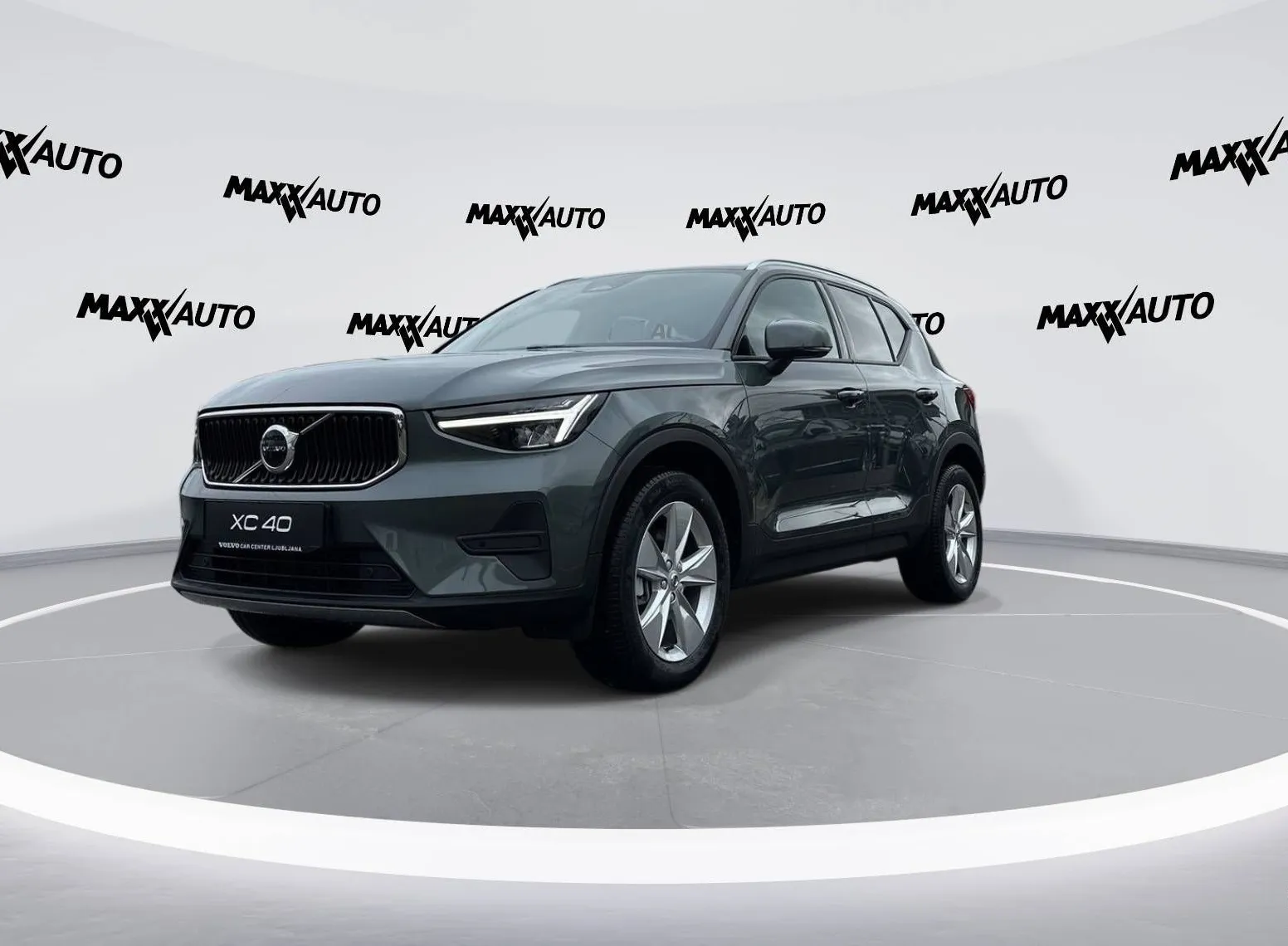 Zunanja slika - Volvo XC40 - B3 P Core AT DCT... - 1