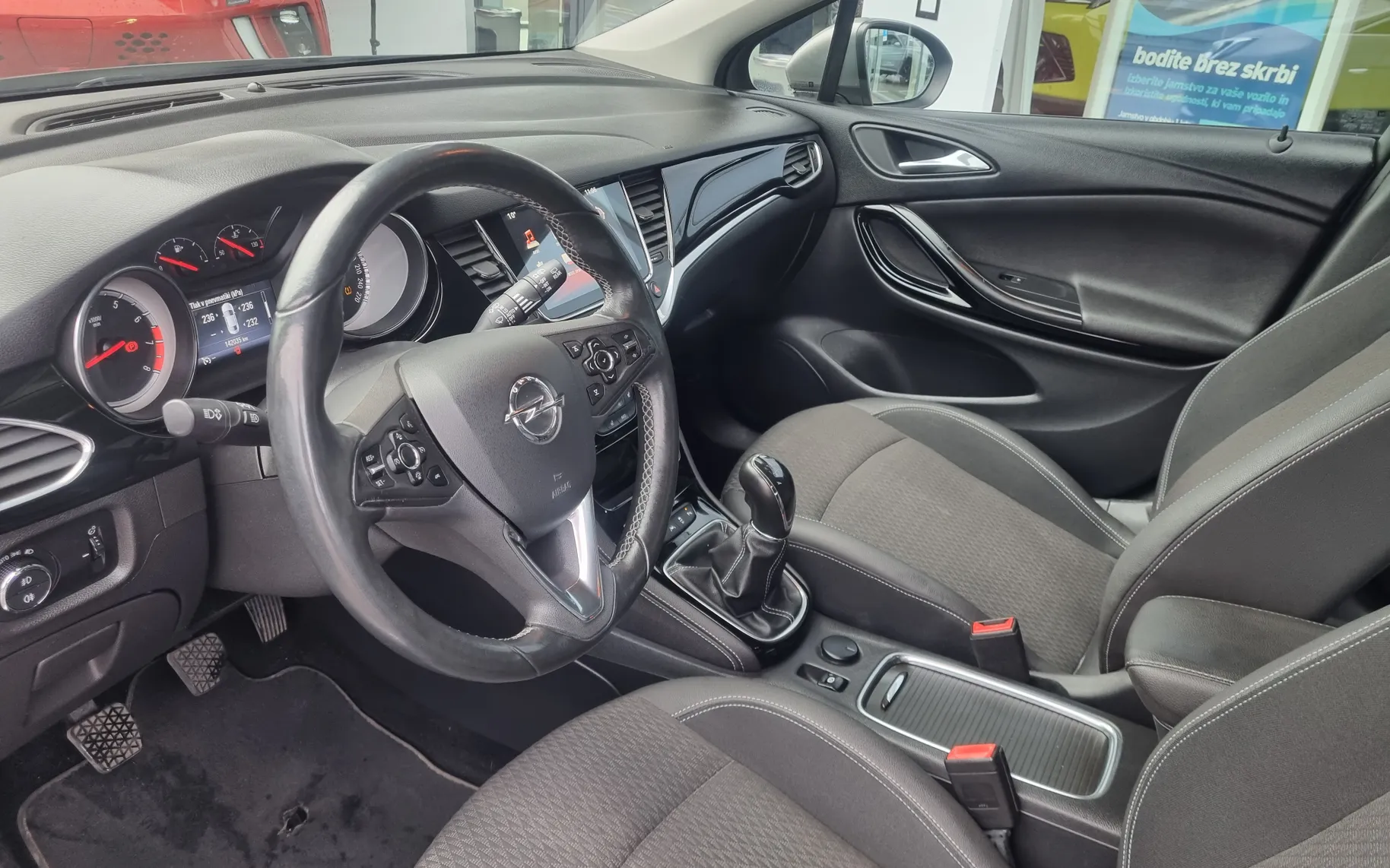 Zunanja slika - Opel Astra - 1.4 Turbo 150HP - SLOVENSKI - 2. LASTNIK - 12