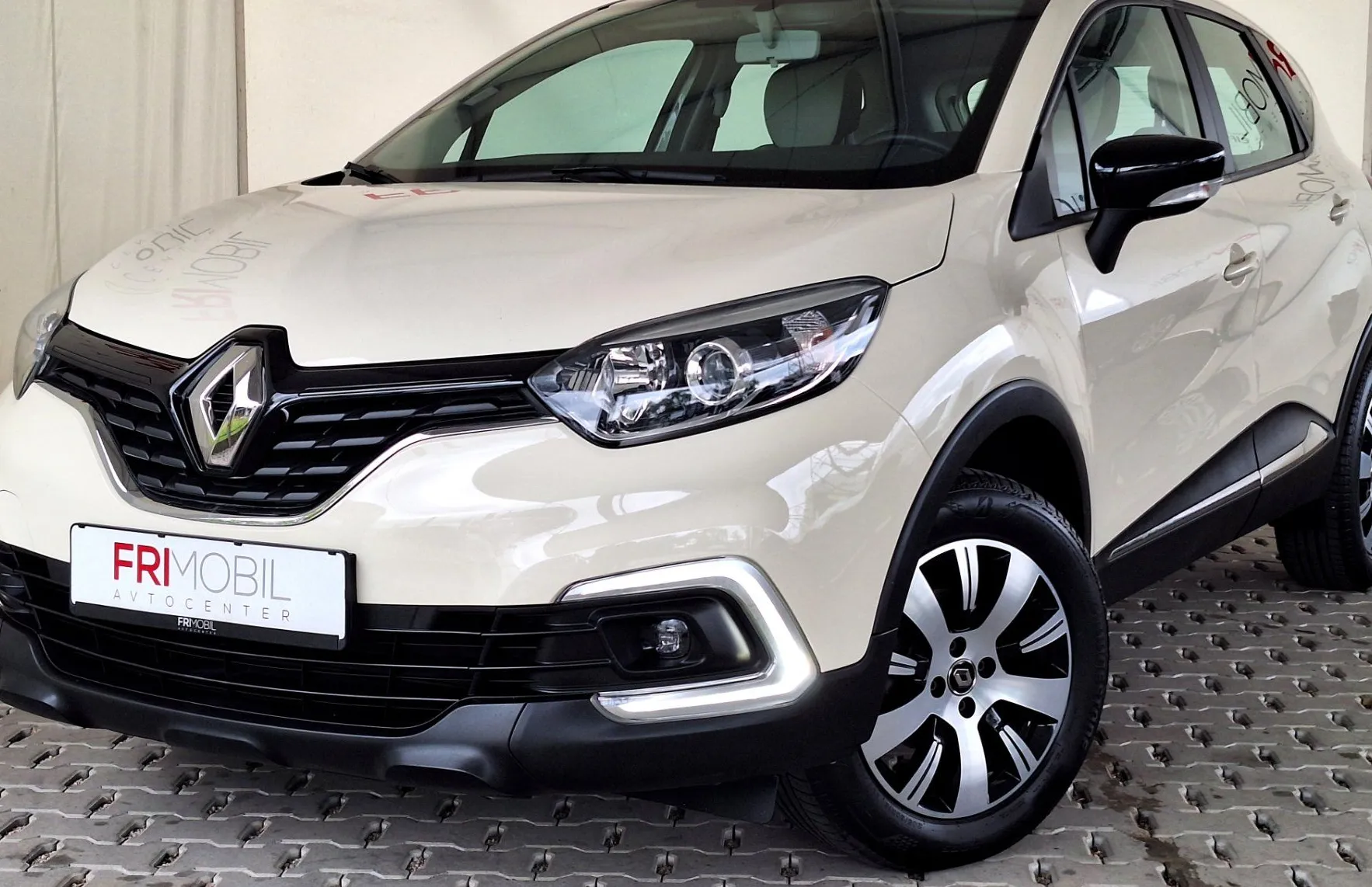 Zunanja slika - Renault Captur - TCe 90 Outdoor•Slovensko vozilo•1.Lastnik• - 1