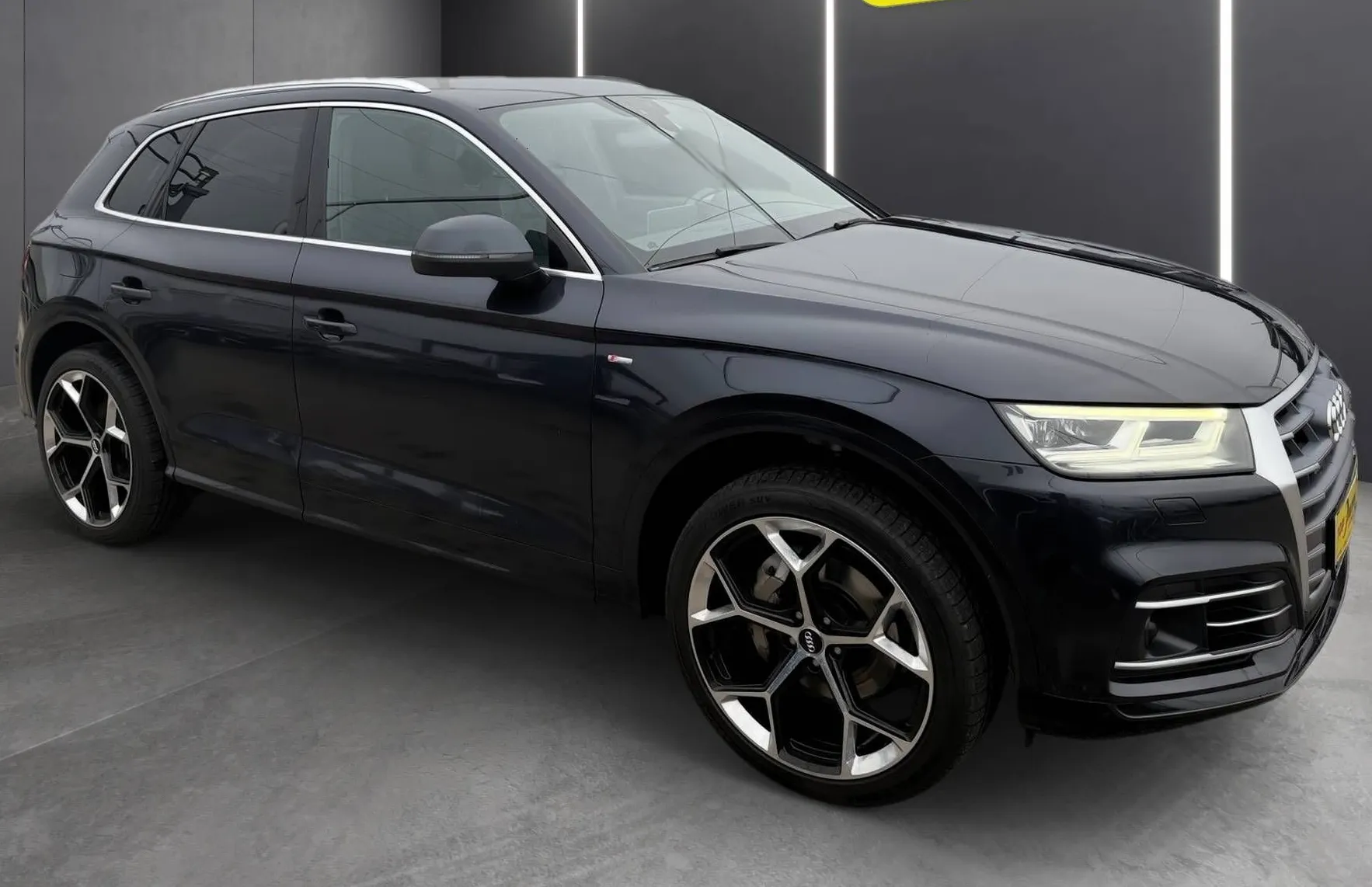 Zunanja slika - Audi Q5 - 40 TDI QUATTRO S-LINE LED TEM NAV PDC KAM TOP... - 9