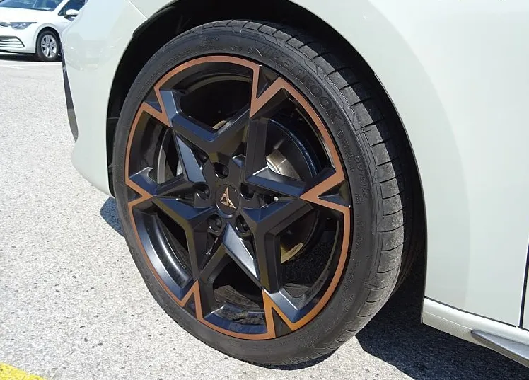 Zunanja slika - Cupra Leon - 1.5 eTSI 150KM DSG-Aktivno vzmetenje DCC-ALU 19 - 7