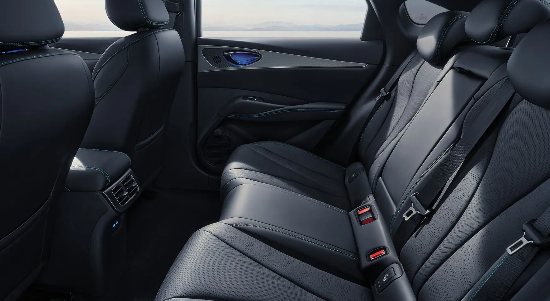 Zunanja slika - BYD SEAL 6 - 6 DM-i COMFORT  PHEV skupni doseg 1.455 km - 8