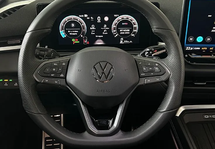 Zunanja slika - Volkswagen T-Roc - 1.5 eTSI R-Line DSG-SLO - 6
