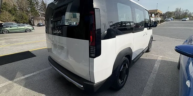 Zunanja slika - KIA PV5 - 71.2 kWh baterija 120 kW  163 KS  Air - 3
