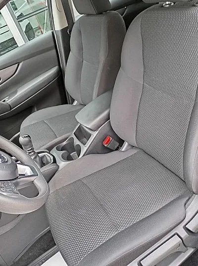 Zunanja slika - Nissan Qashqai - 1.3 DIG-T 140Hp vozilo od 1.LASTNIKA - 9