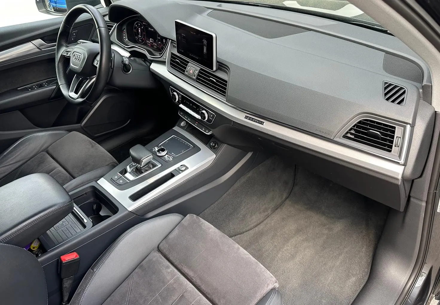 Zunanja slika - Audi Q5 - 2.0TDI avt. Q. Sport-VIRTUAL-MATRIX-KEYLESS-19COL - 14