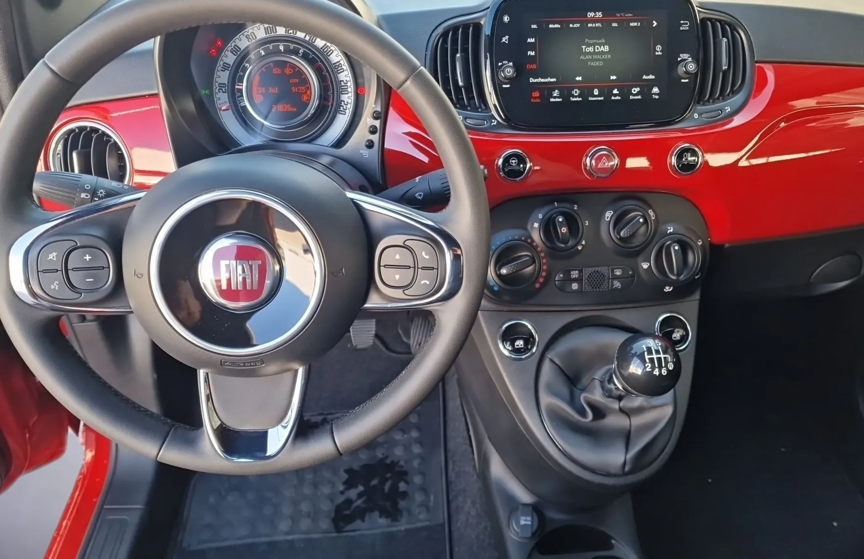 Zunanja slika - Fiat 500C - 1.0 GSE BSG Club MHEV - 10