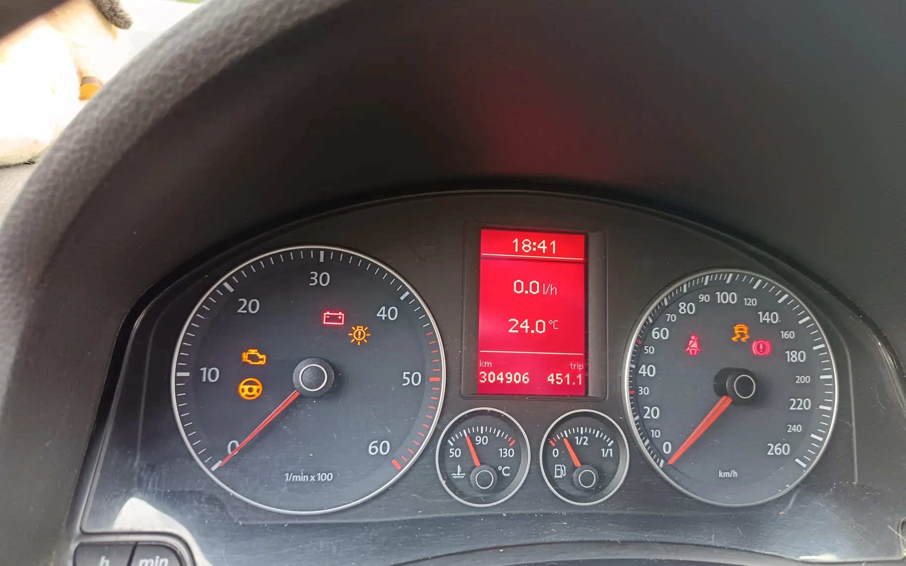 Notranja slika - Volkswagen Golf - Plus Comfortline 1,9 TDI DSG - 11