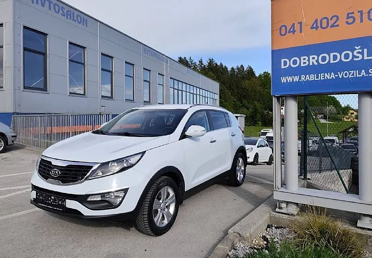 Zunanja slika - KIA Sportage - 2WD 1.7 CRDi Limited ZELO LEP - 3