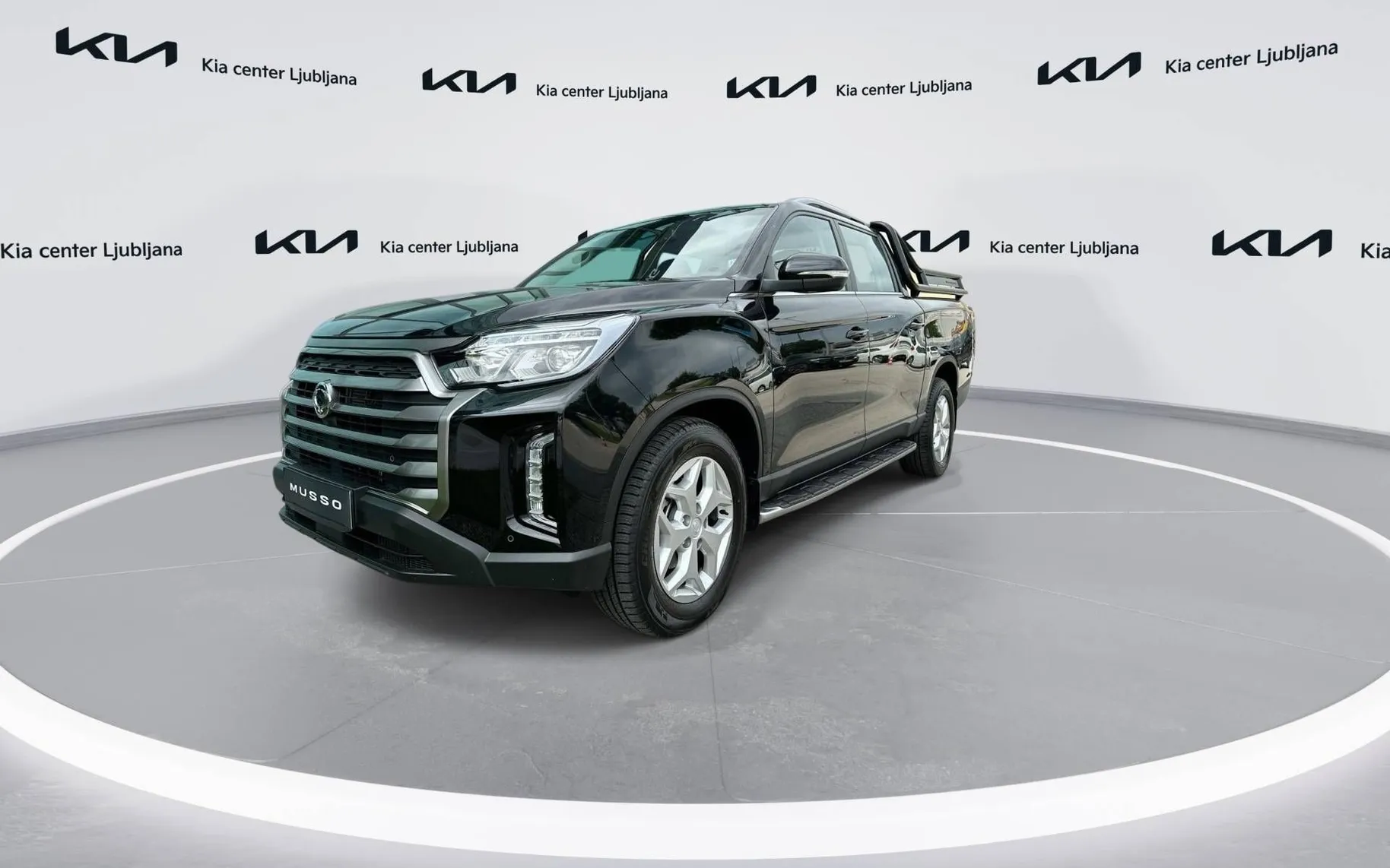 Zunanja slika - SsangYong Musso - Grand 2.2 XDi Ultimate 4WD AT... - 1