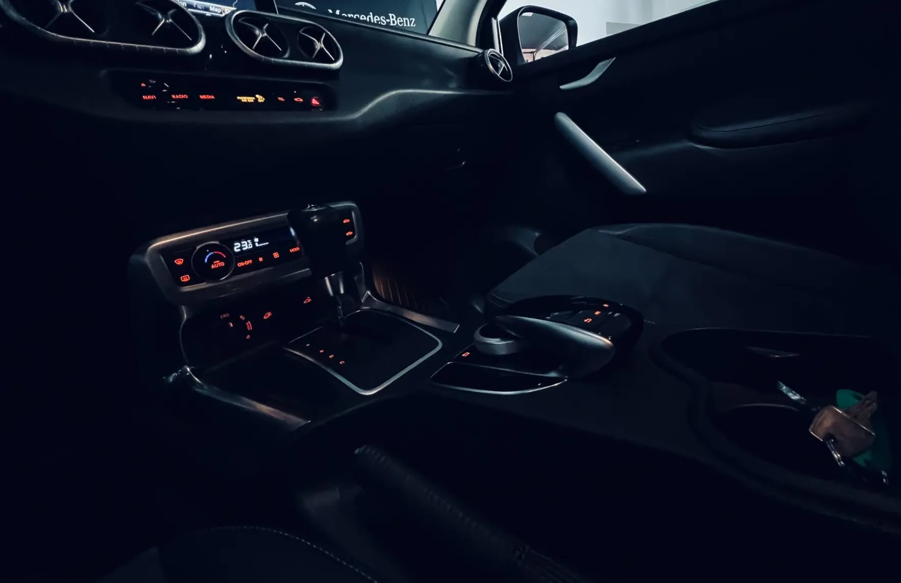Zunanja slika - Mercedes-Benz X-Razred - 250 - 12