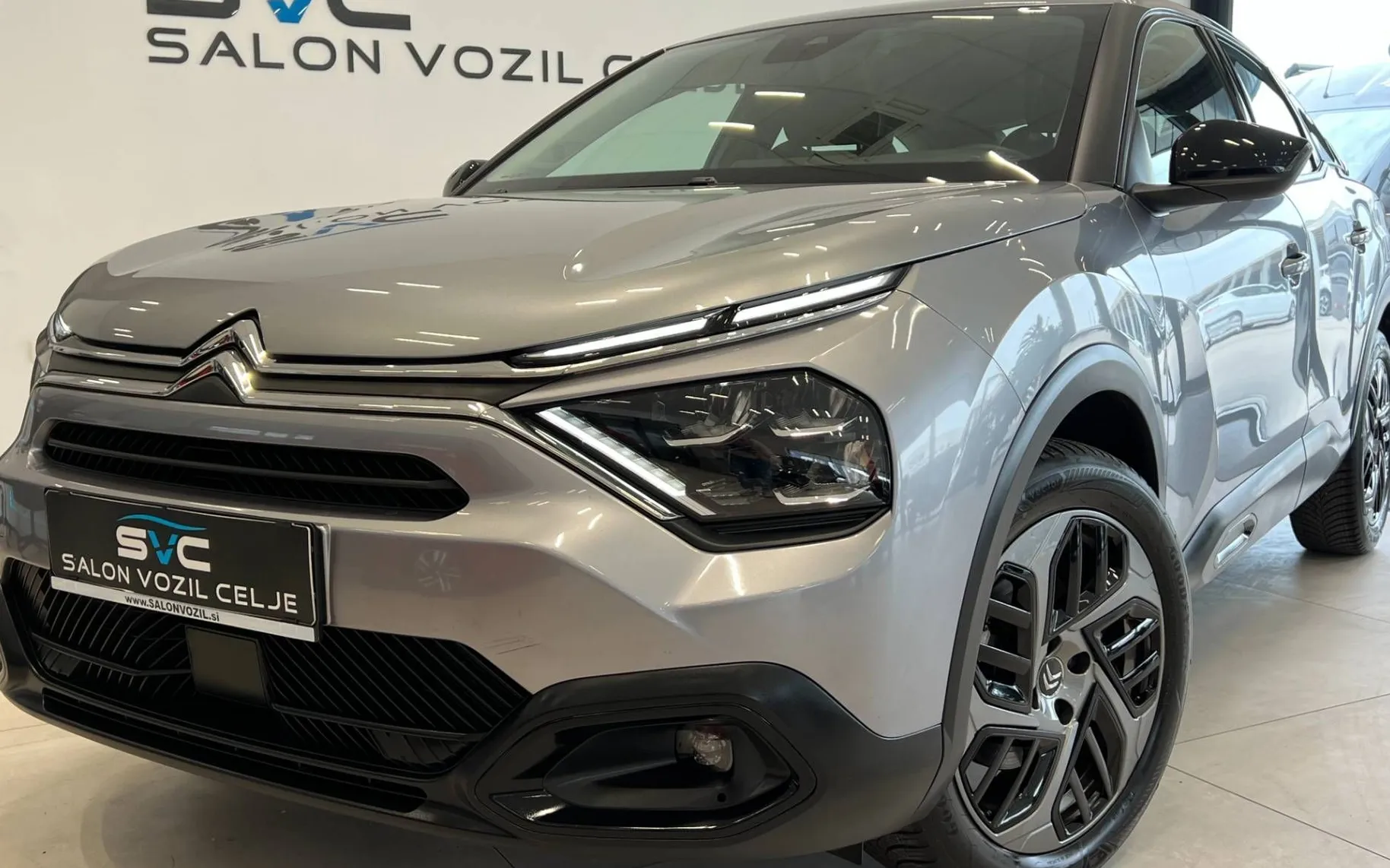 Zunanja slika - Citroën C4 - 1.2-FULL-LED-HUD-GRET-SED-KAM-NAVI-DAB-PDC-17C - 1