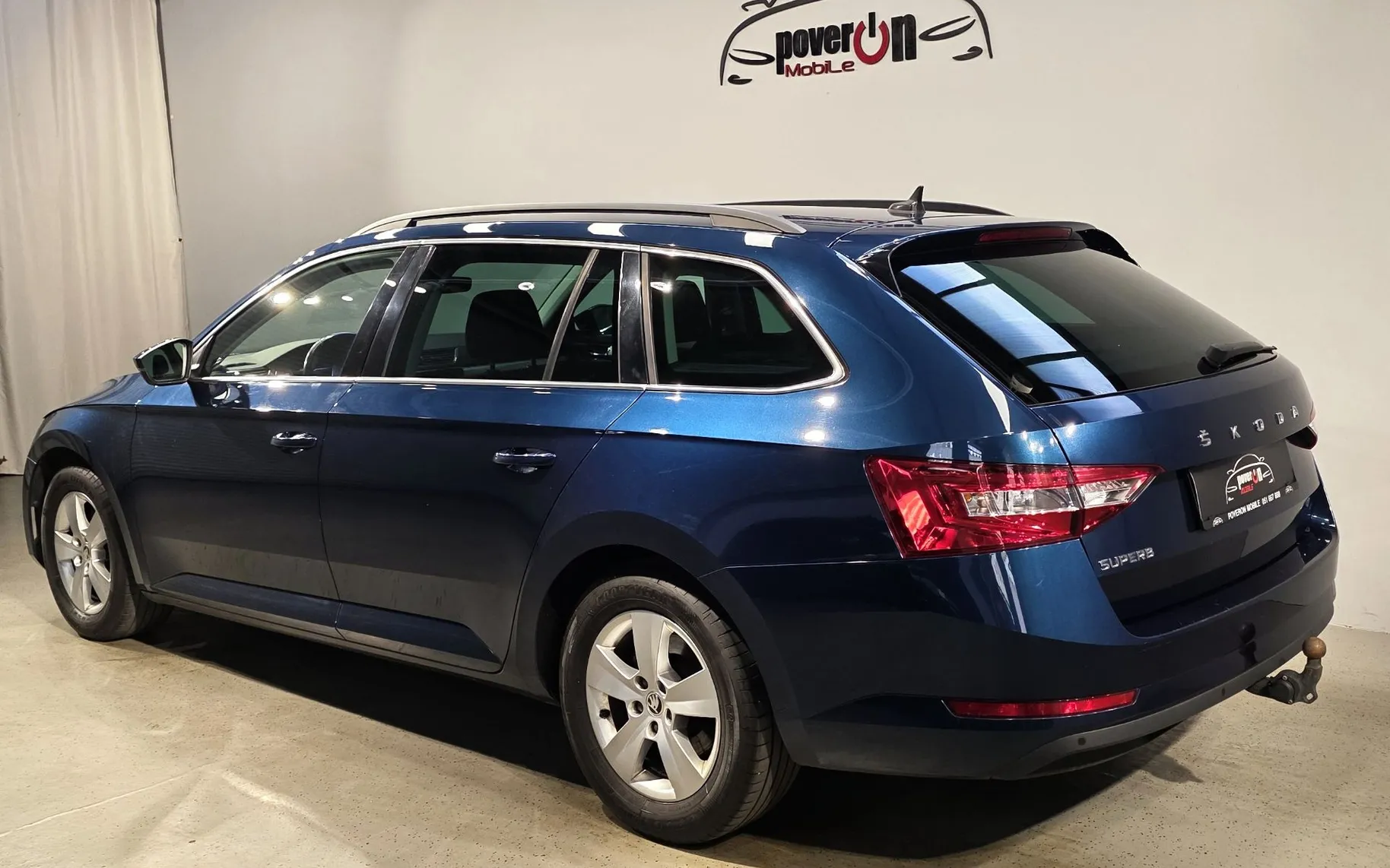 Zunanja slika - Škoda Superb - Combi 2,0 TDI Ambition DSG ACC NAVI LED KAM KLJUKA - 3