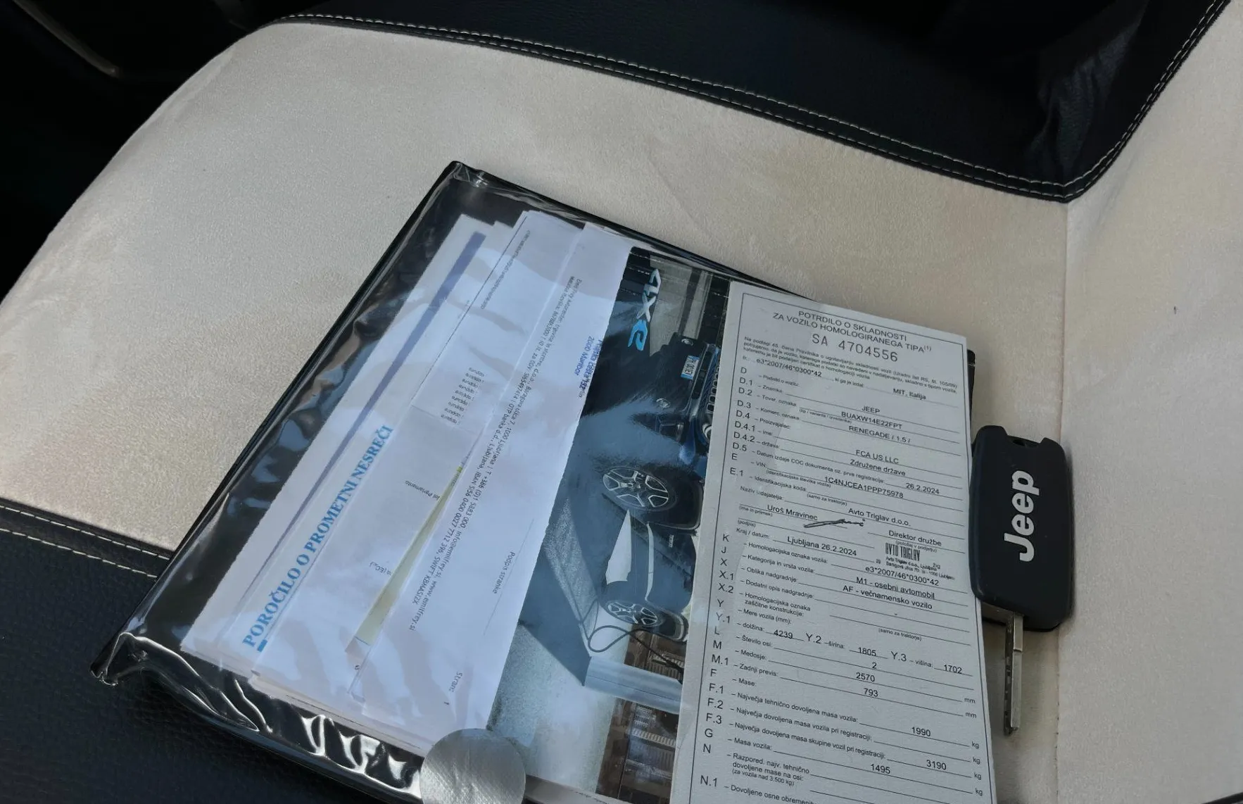 Zunanja slika - Jeep Renegade - 1.5 T4 e-Hybrid Altitude LED. ACC. VZR KAM. PDC - 20
