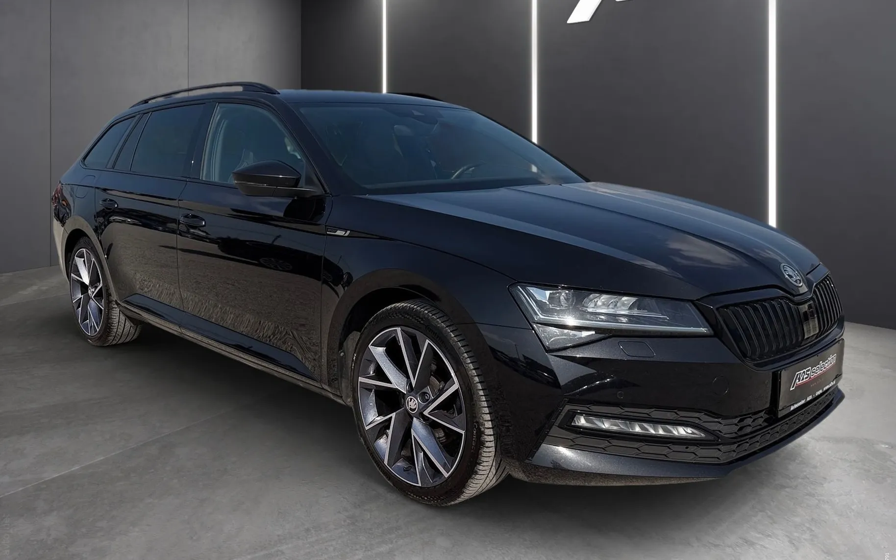Zunanja slika - Škoda Superb - 2.0 TDI Sportline Combi DSG 147kW-Matrix-Kamera... - 2