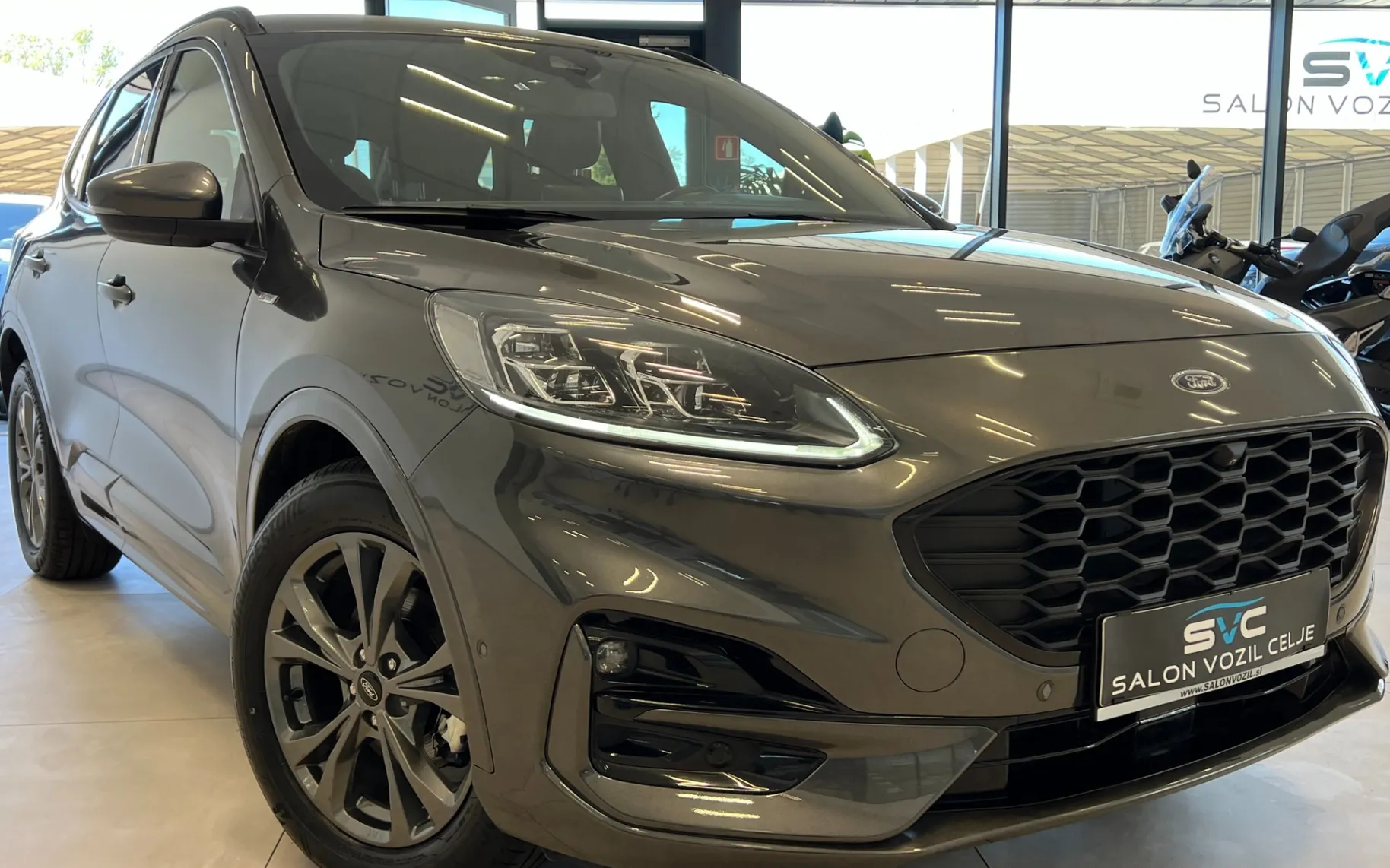 Zunanja slika - Ford Kuga - ST-LINE 2.5 Duratec Hybrid 140kW FHEV - 5