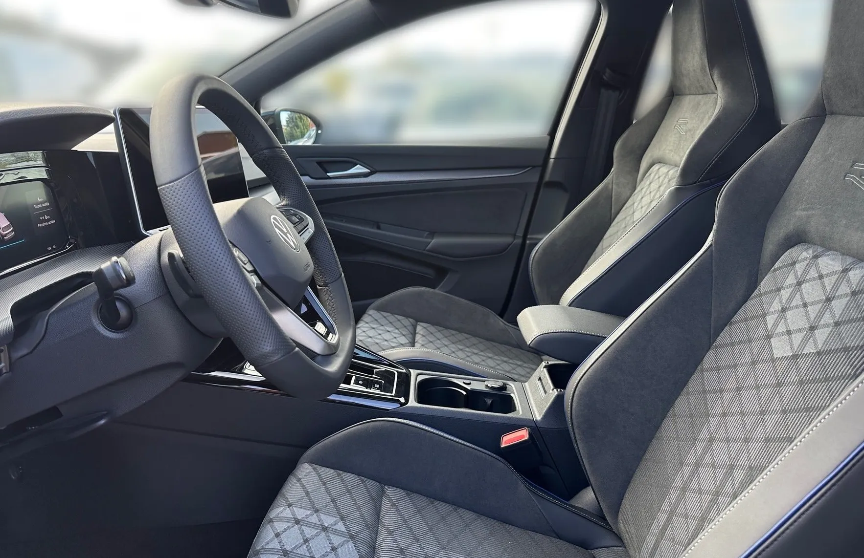 Zunanja slika - VW Golf - Variant 1.5 eTSI 4Joy DSG - 7