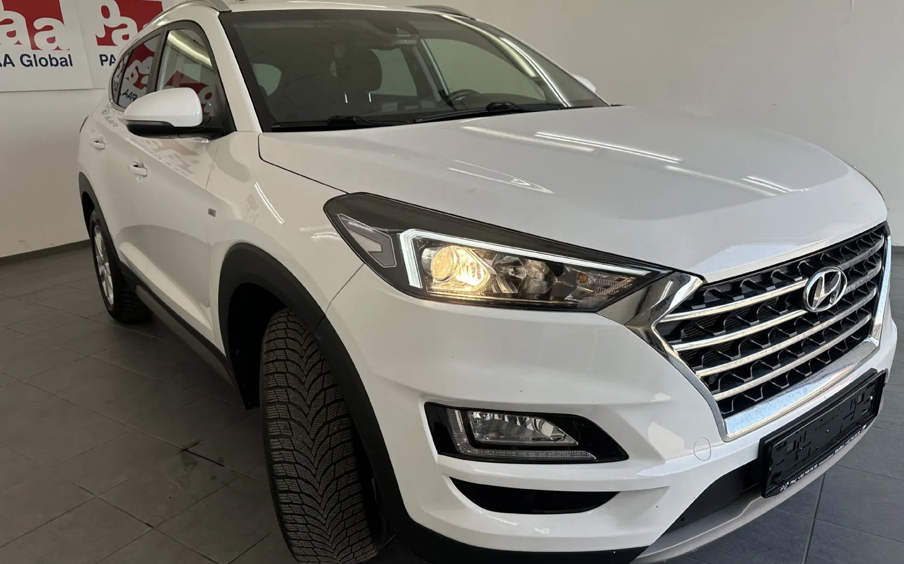 Zunanja slika - Hyundai Tucson - 1.6 CRDI Impression 2WD 100kW.KAMERA.NAVI.ACC.AUT. - 2