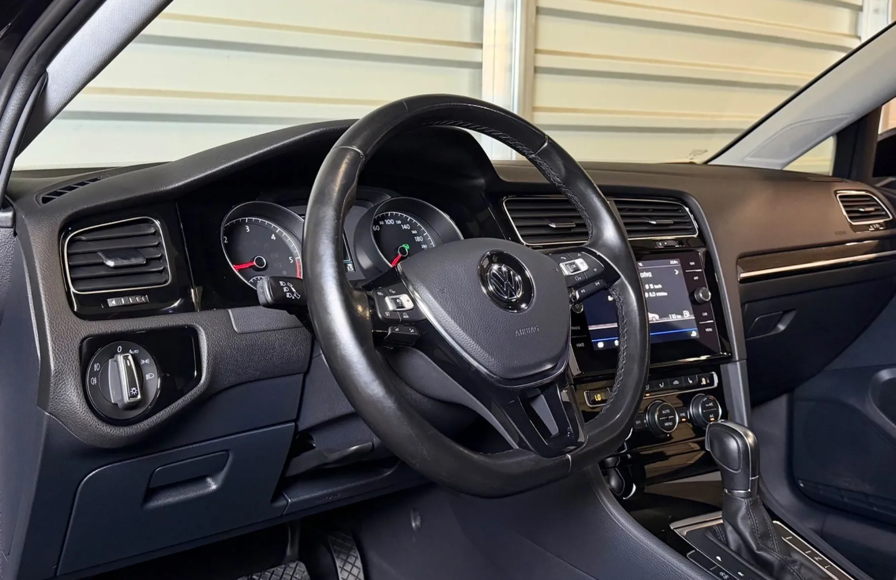 Zunanja slika - Volkswagen Golf - 2.0 TDI - DSG - MASAŽA - ACC - FULL LED - PDC - 7