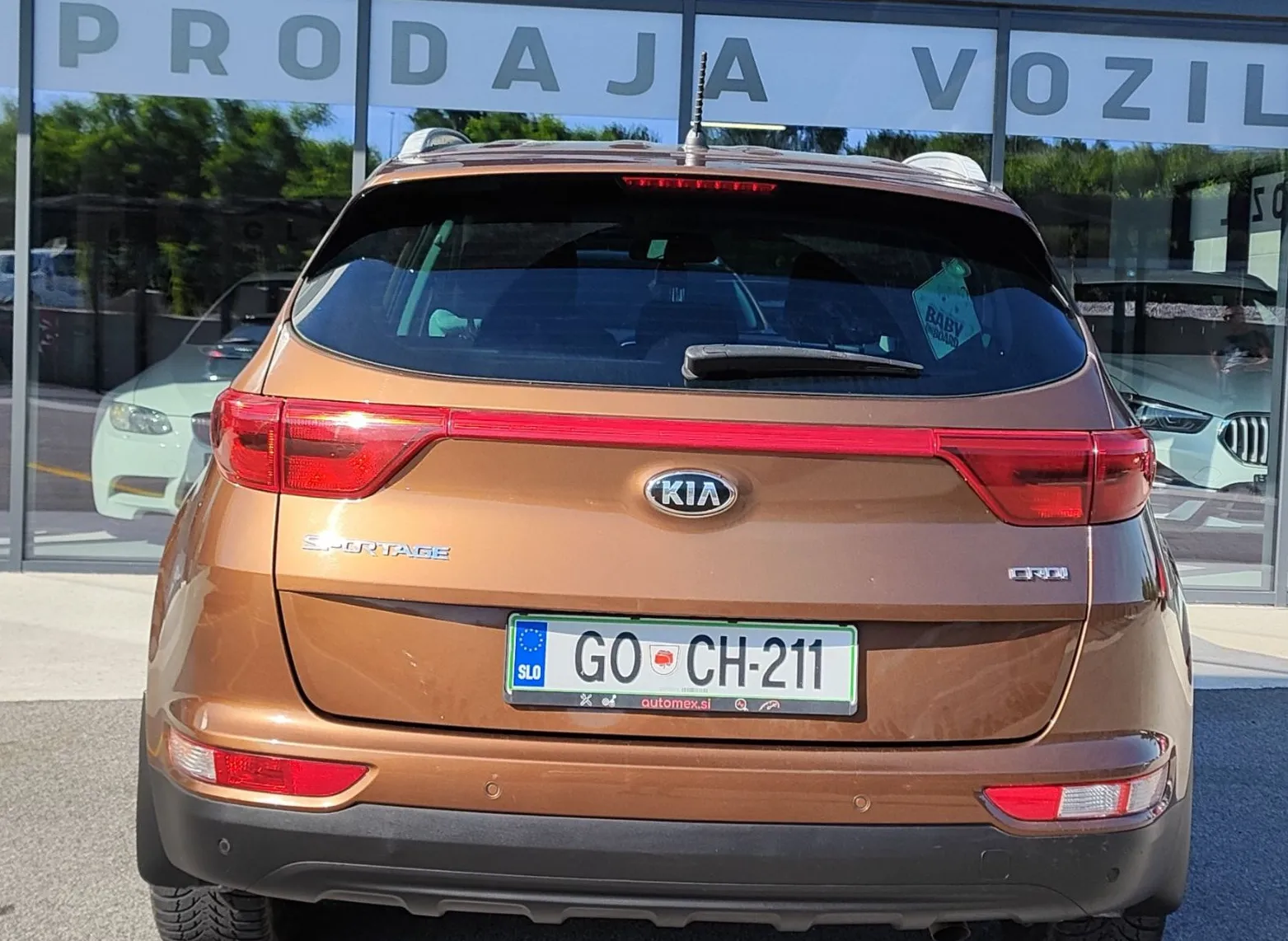 Zunanja slika - KIA Sportage - 2WD 1.7 CRDI City - 6