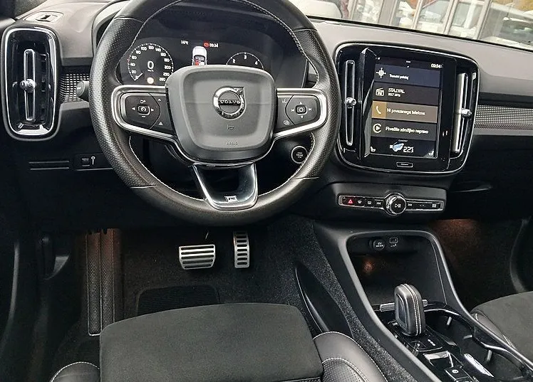 Zunanja slika - Volvo XC40 - 2.0 D3 R-Design 2WD -VIRTUAL -KAMERA -MEMORY - 7