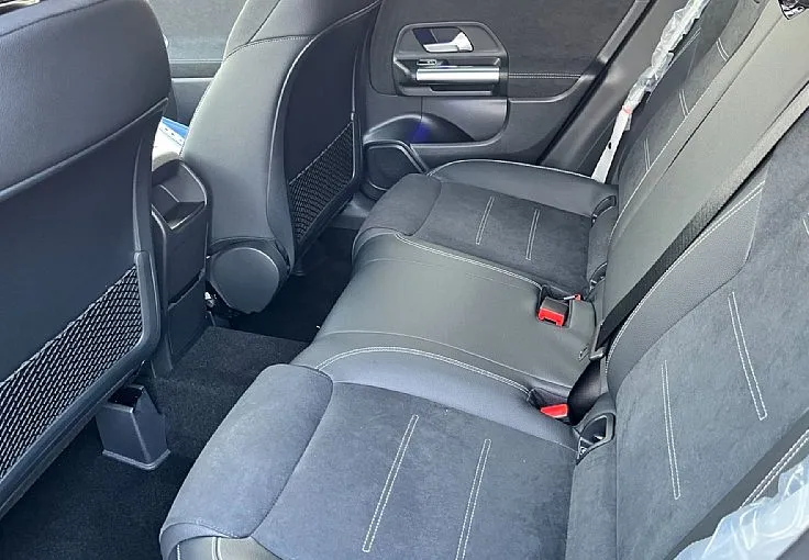 Zunanja slika - Mercedes-Benz GLA-Razred - 180 AMG Line EDITION Avt. - 9