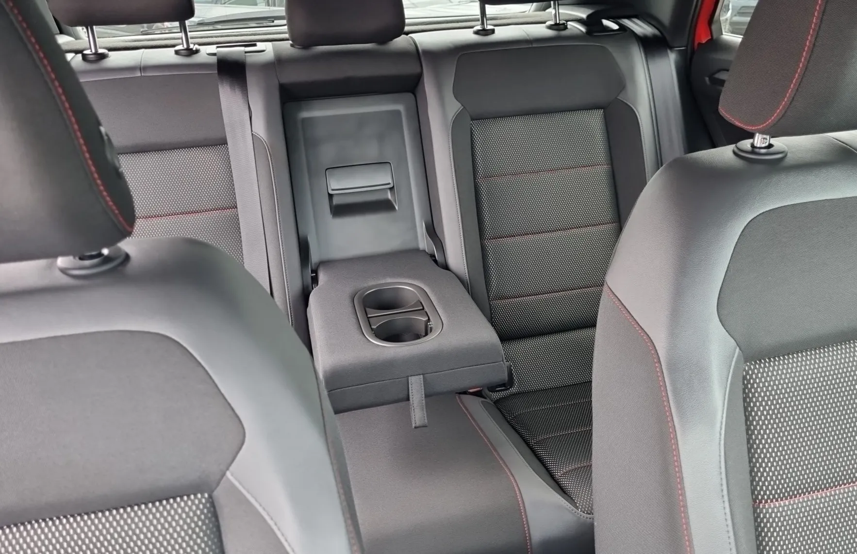 Zunanja slika - VW T-Roc - 1.5 TSI ACT Sport 110  150 - 16