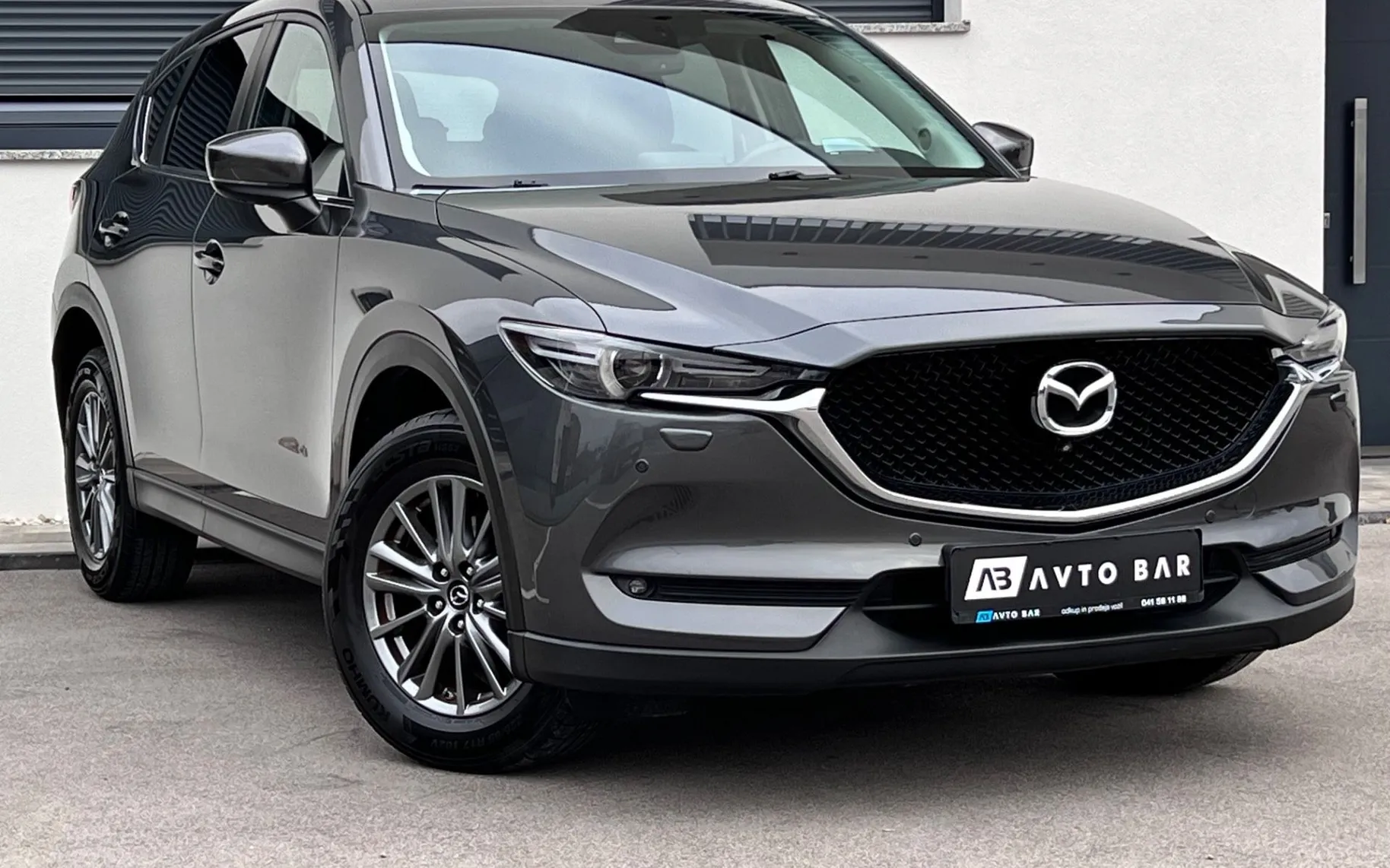 Zunanja slika - Mazda CX-5 - 2.2 CD+TAKUMI+4WD+1.LAST+SLO+NAVI+HEAD UP - 3