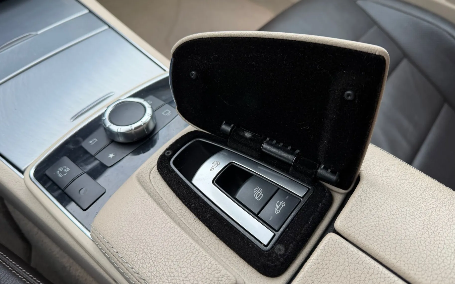 Zunanja slika - Mercedes-Benz E-Razred - E 250 CDI AUT. SPORT 1.LASTNIK FULL LED NAVI ALU18 - 18
