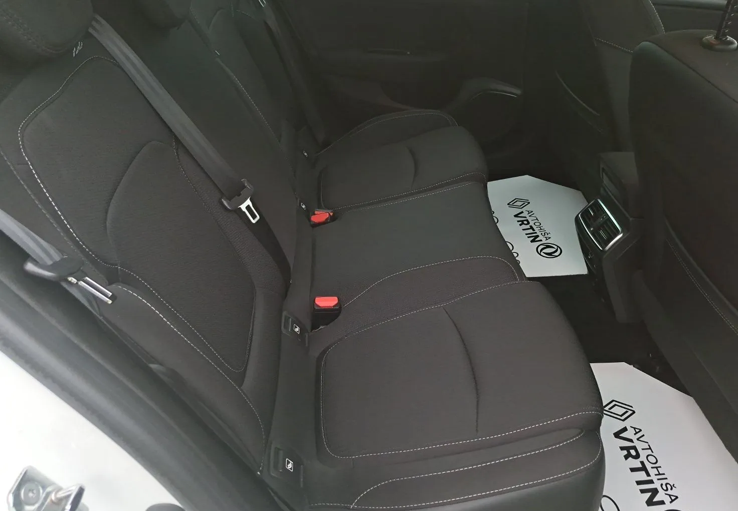 Zunanja slika - Renault Mégane - Megane GRANDTOUR INTENS dCi 115 Z ENOLETNIM JAMSTVOM SLO - 8