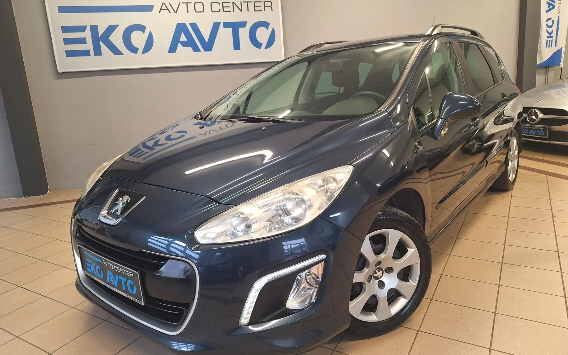 Zunanja slika - Peugeot 308 - 1.6 HDI LED-NAVI-TV-AUT. KLIMA-KREDIT BREZ POLOG - 1