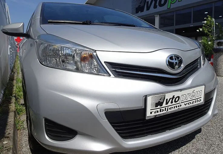 Zunanja slika - Toyota Yaris - 5V 1.33 1. LASTNIK SLO - KAMERA -  FINANCIRANJE - 2