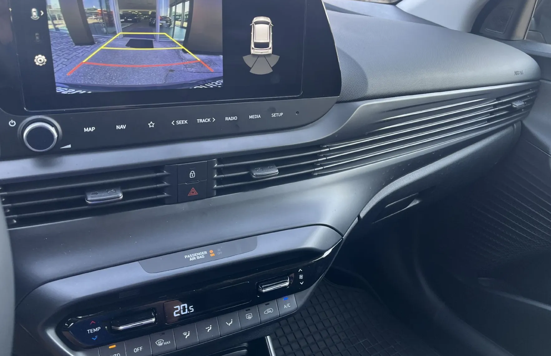 Zunanja slika - Hyundai Bayon - 1.0 T-GDI 100 PREMIUM TESTNO VOZILO - 15