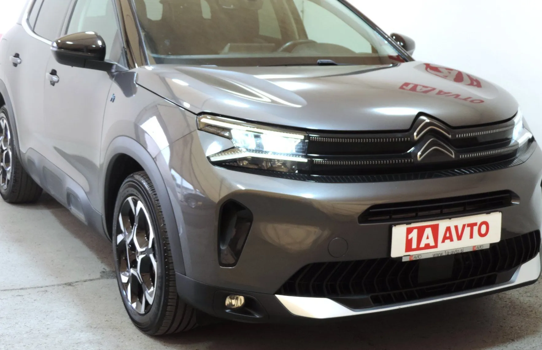 Zunanja slika - Citroën C5 Aircross - Hybrid 225 Avt. LED-KAMERA-KEYLESS - 3