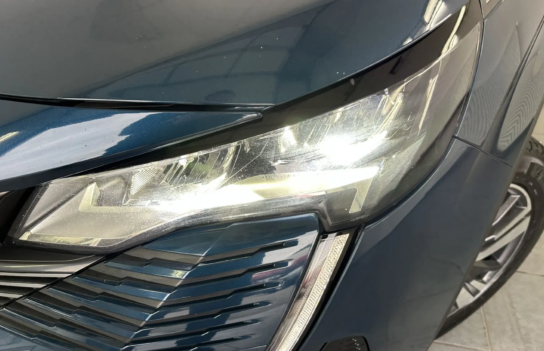 Zunanja slika - Peugeot 5008 - 1.2 PureTech 130 S S Allure Avt.KAMERA.LED.USNJE - 3