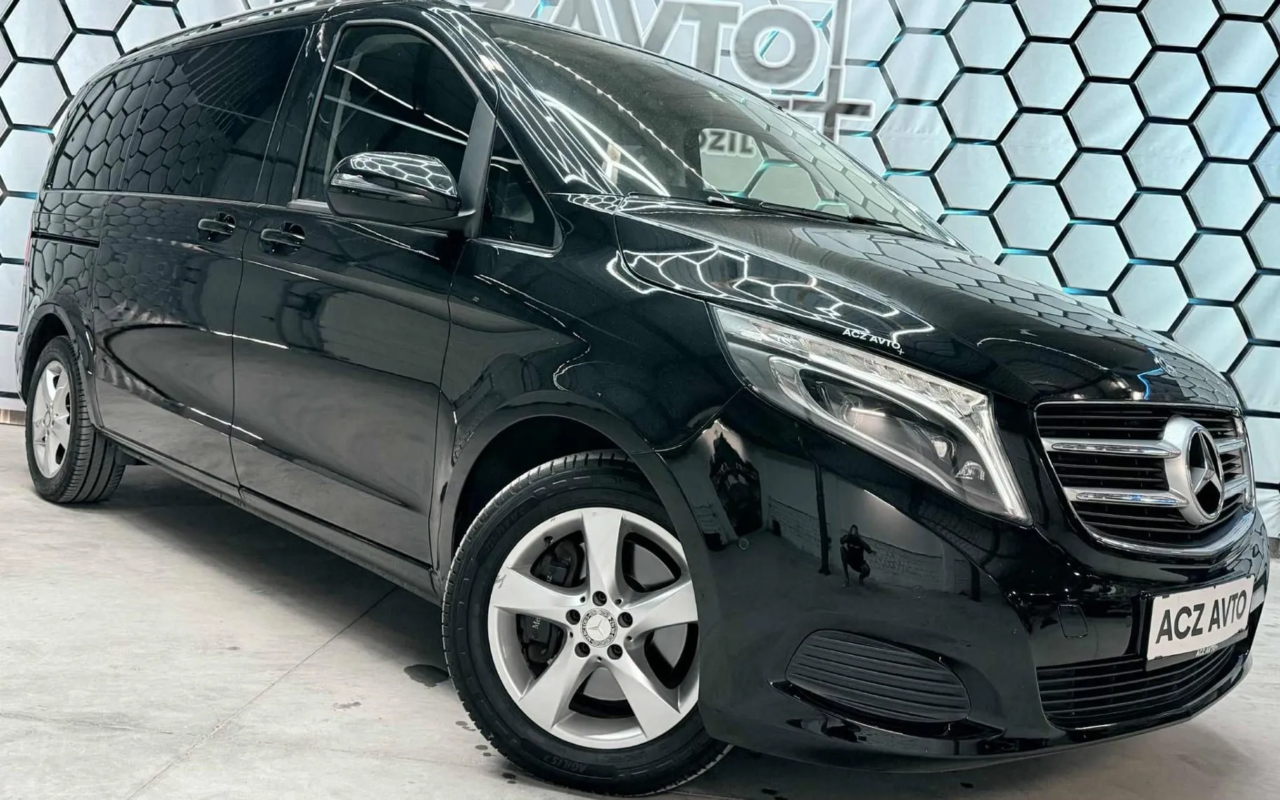 Zunanja slika - Mercedes-Benz V-Razred - V 250D•KRATKI•LED•LANE ASSIST•MRTVI KOTI•KAMERA• - 1