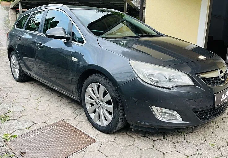Zunanja slika - Opel Astra - Karavan 1.7 CDTI 92kW ALU DIG KLIMA NAVI TEMP - 3