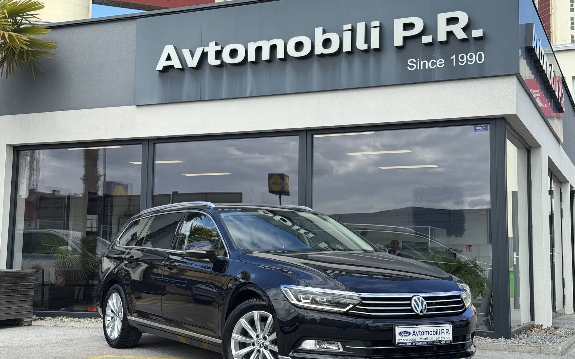 Zunanja slika - Volkswagen Passat Variant - 2.0 TDI BMT HIGHLINE 150KM PANORAMA VL.KLJUKA ACC - 3