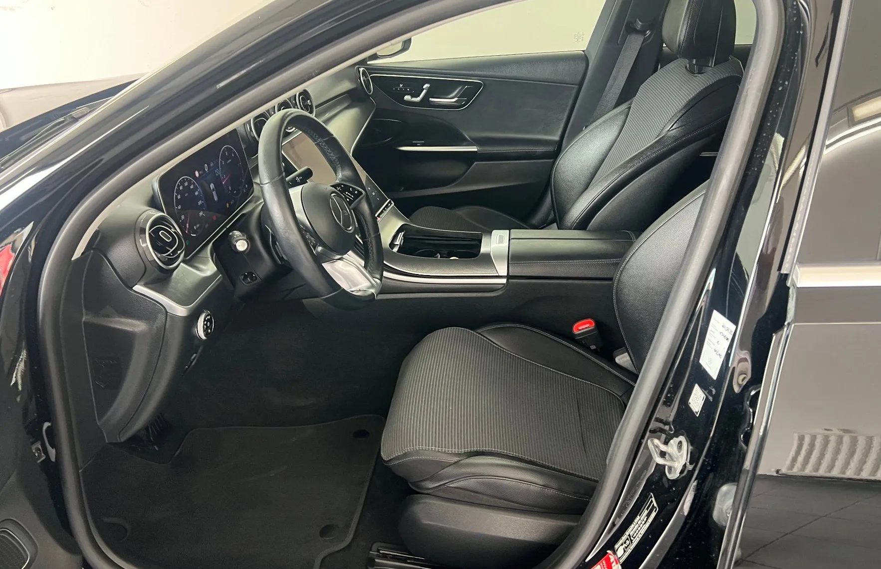 Zunanja slika - Mercedes-Benz C-Razred - T-Modell C 220 d 162 KW.NEMŠKI+4ALU.KAMERA.ACC - 4