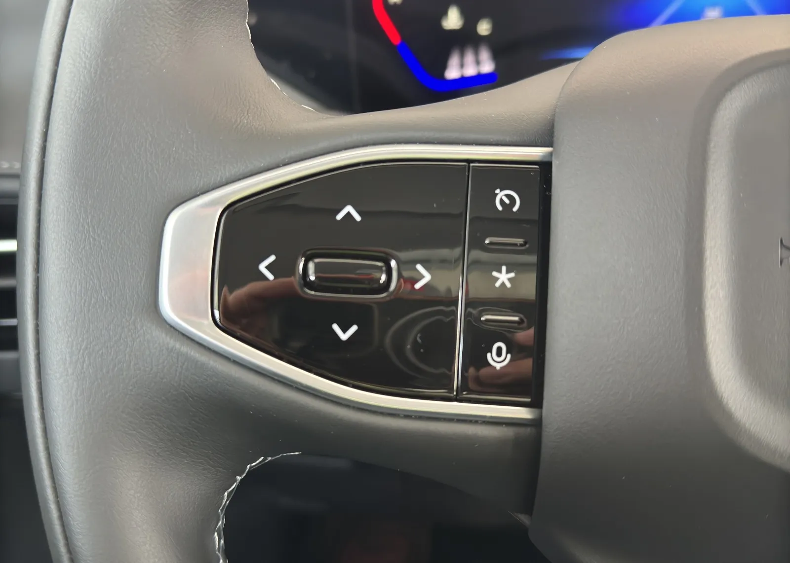Zunanja slika - Dongfeng Huge - 1.5T EXECUTIVE + 360 + KAMERA + RADAR + PANO +ADAS - 15