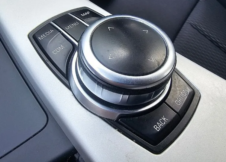 Zunanja slika - BMW Serija 3 - Touring: 318D AVT. LED-NAVIGACIJA-ALU PLATIŠČA-PDC - 17