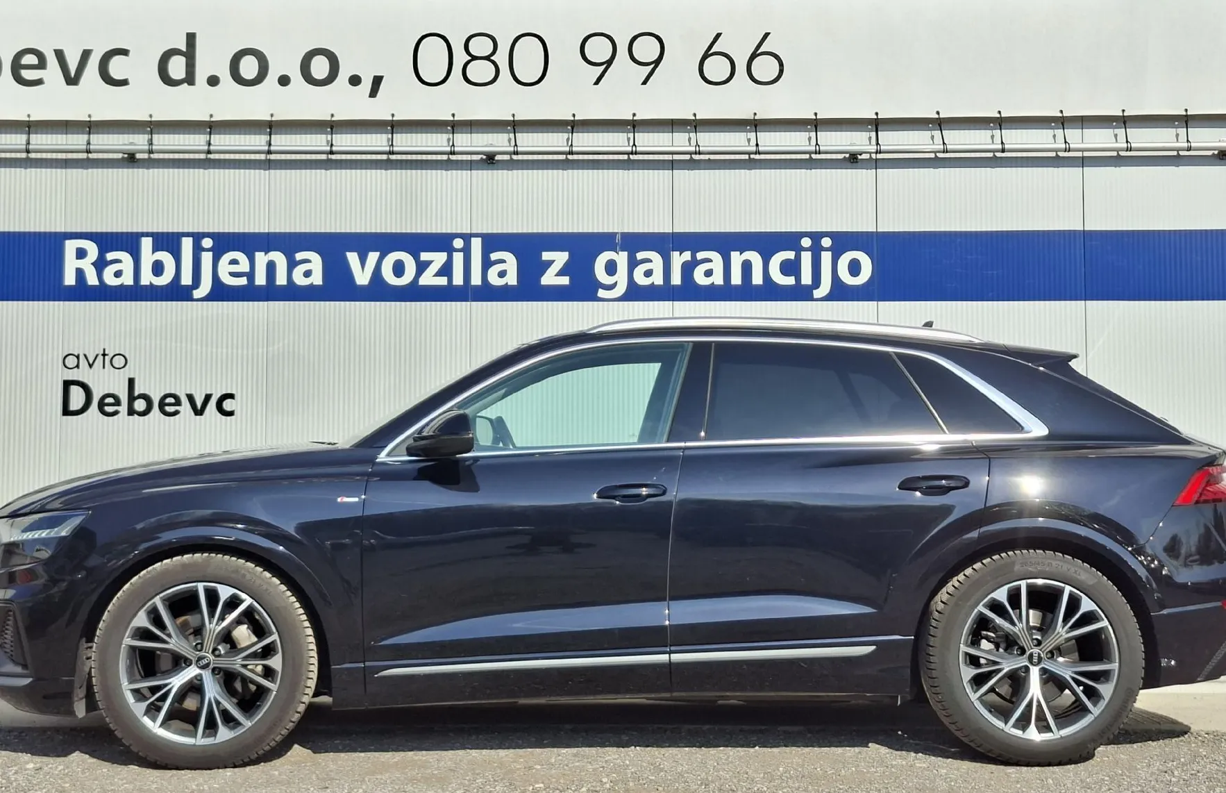 Zunanja slika - Audi Q8 - 45 TDI S-Line Quattro - 7