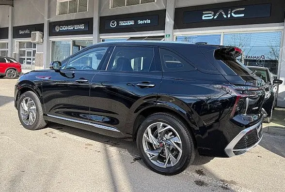 Zunanja slika - Hongqi HS3 - 1.5T LUXURY - NA ZALOGI - 6