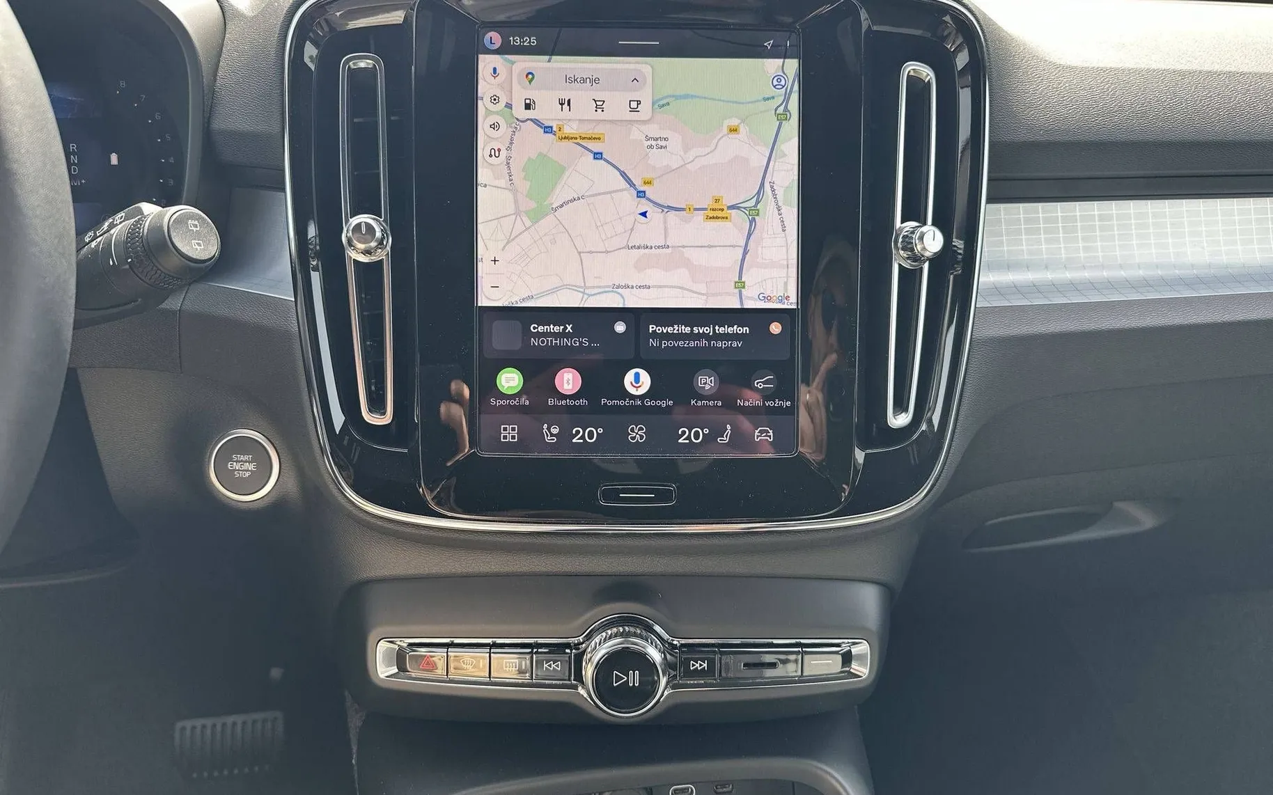 Notranja slika - Volvo XC40 - B3 P Core Avt. - 18