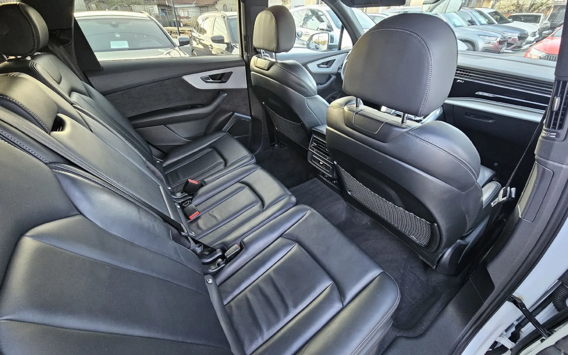 Notranja slika - Audi Q7 - 55 TFSI e S-LINE |VIRTUAL|RADAR|500HP|KAMERA|ZRAK| - 11