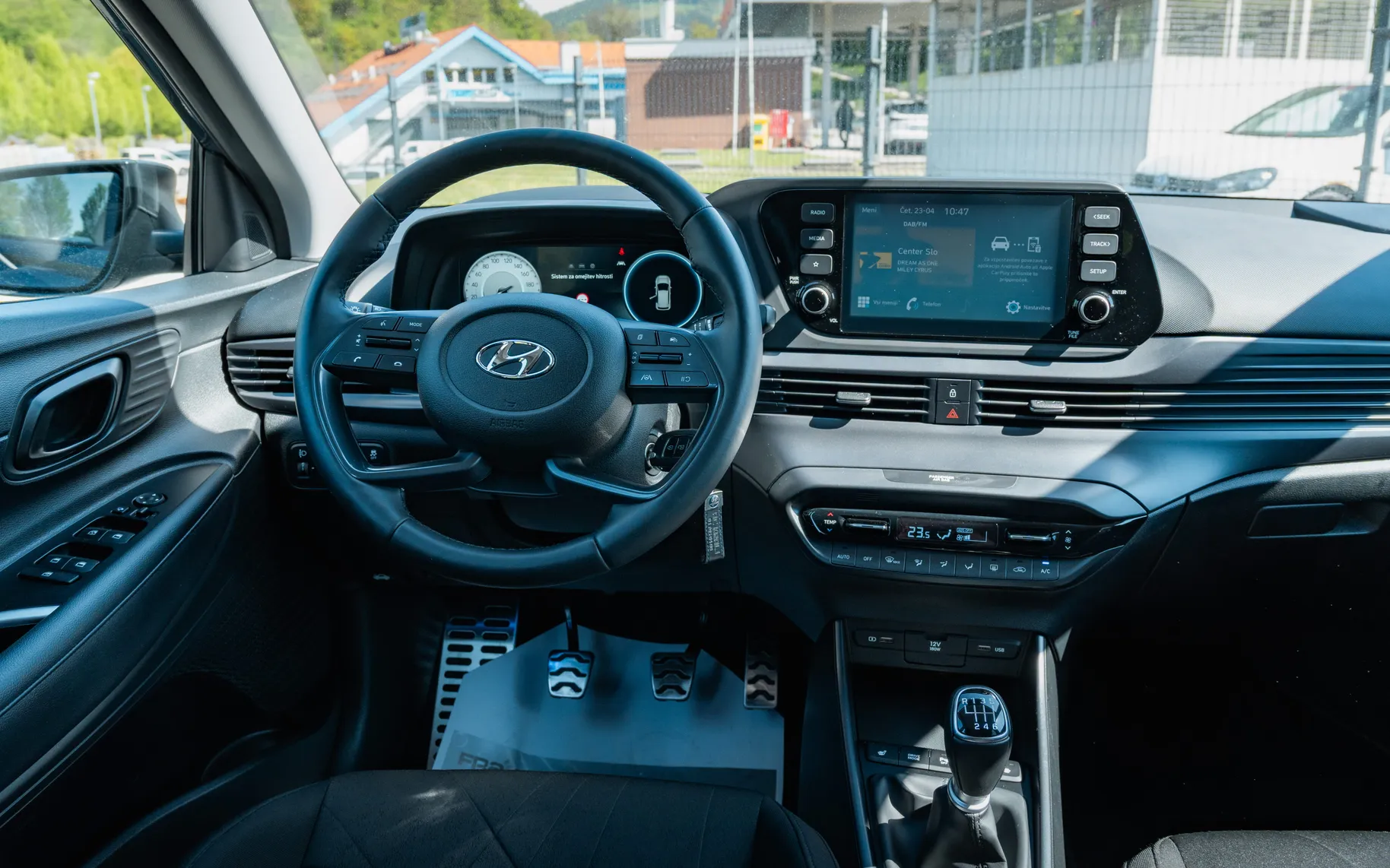 Notranja slika - Hyundai Bayon - 1,0 T-GDI Style - 11