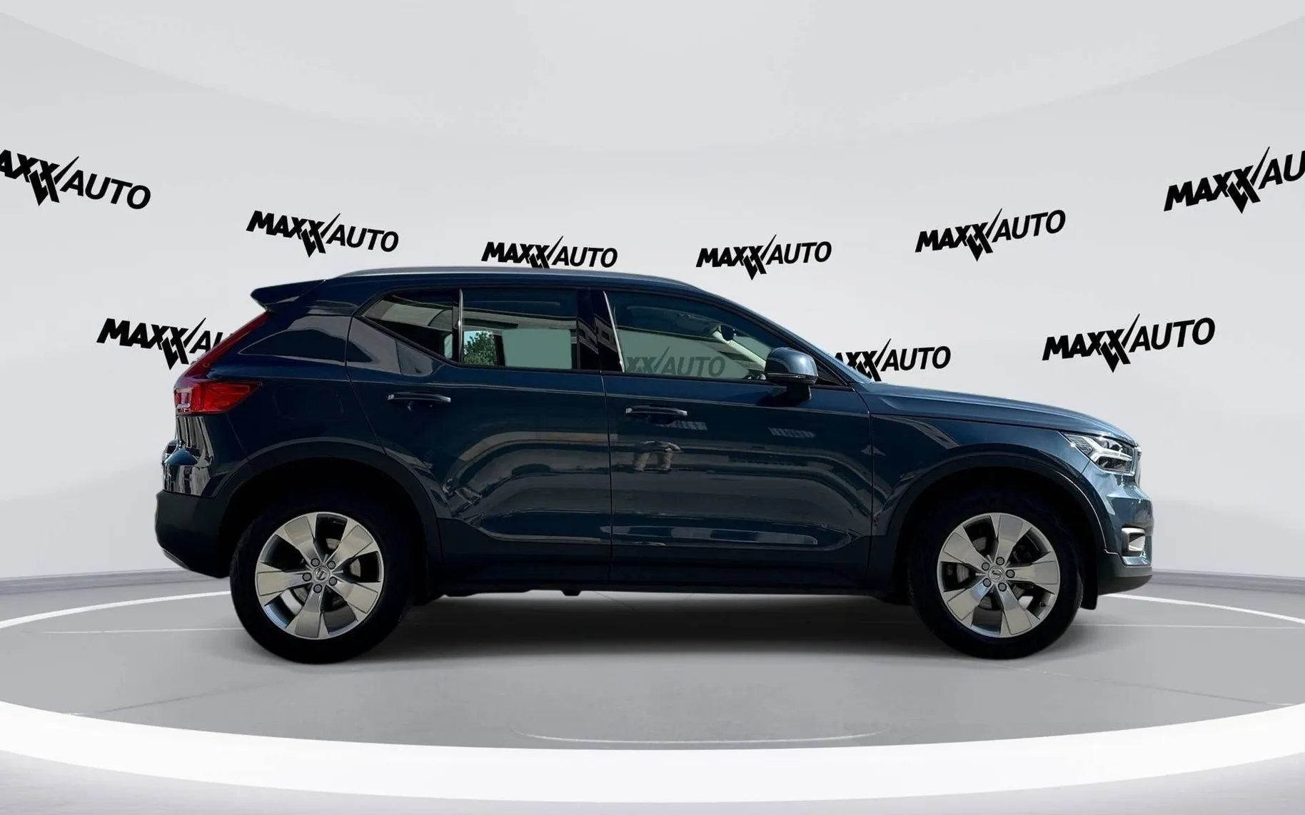 Zunanja slika - Volvo XC40 - T3 Momentum Pro Avt. - 4