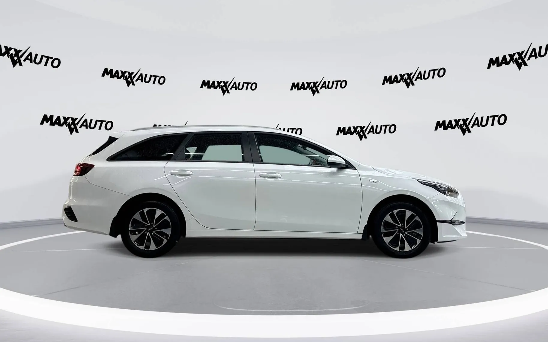 Zunanja slika - KIA Ceed SW - 1.5 T-GDI LX Champion+ ISG - 4